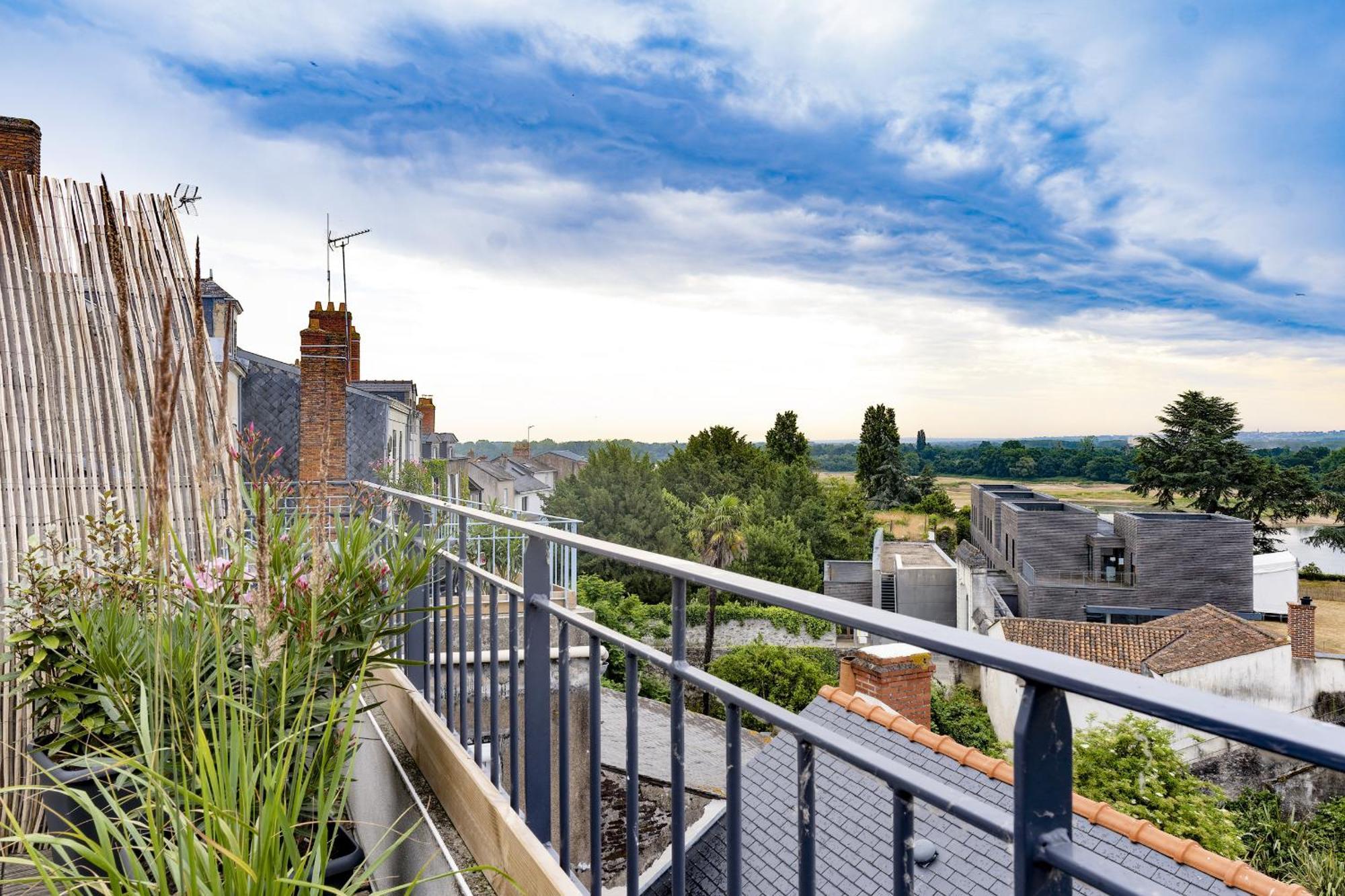 Petit Gite T2 Des Balcons D'อ็องเซอนีส์ ภายนอก รูปภาพ